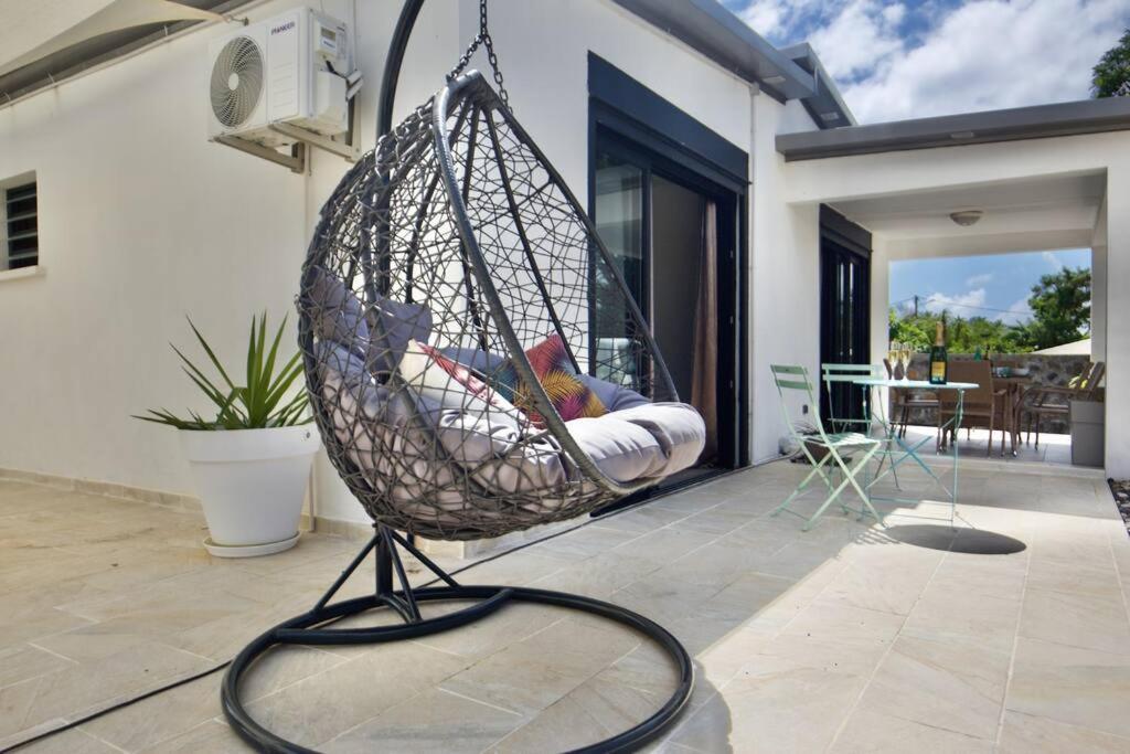 Villa Du Beau Vallon 2 Jacuzzi Privatif Et Piscine Chauffee Partagee Saint Benoit Exterior photo